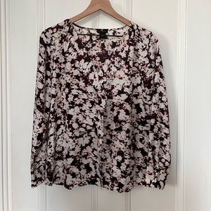 Floral ruffled top